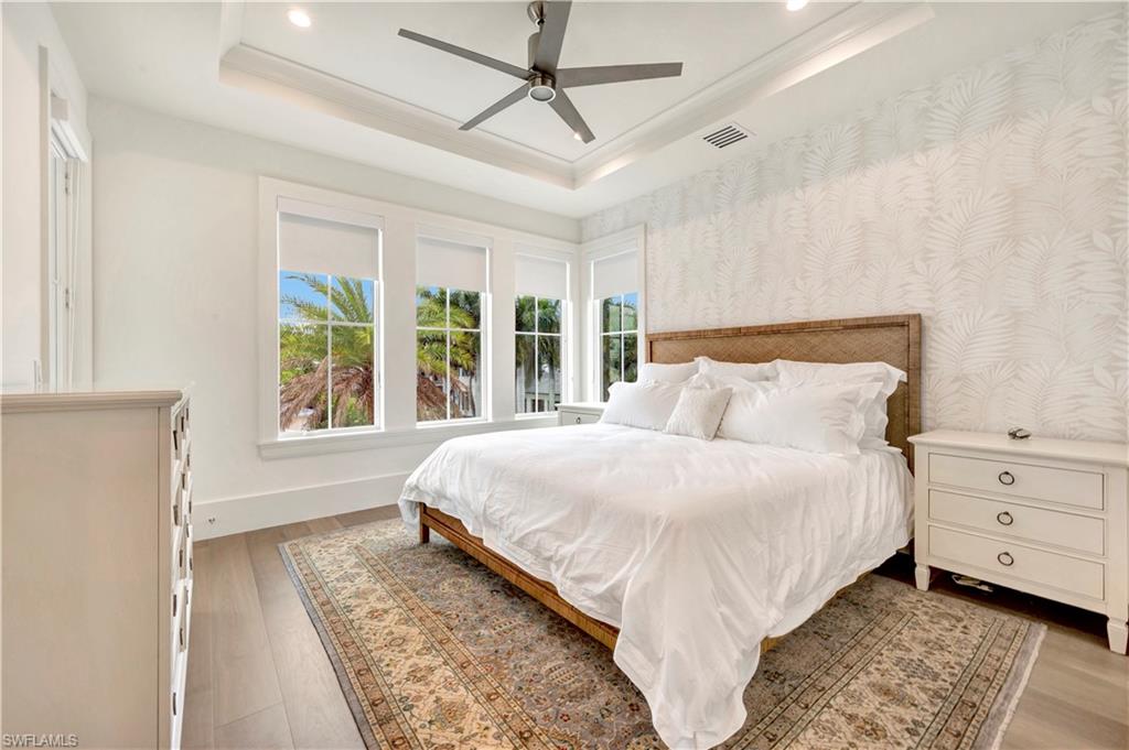 OLDE NAPLES - Residential