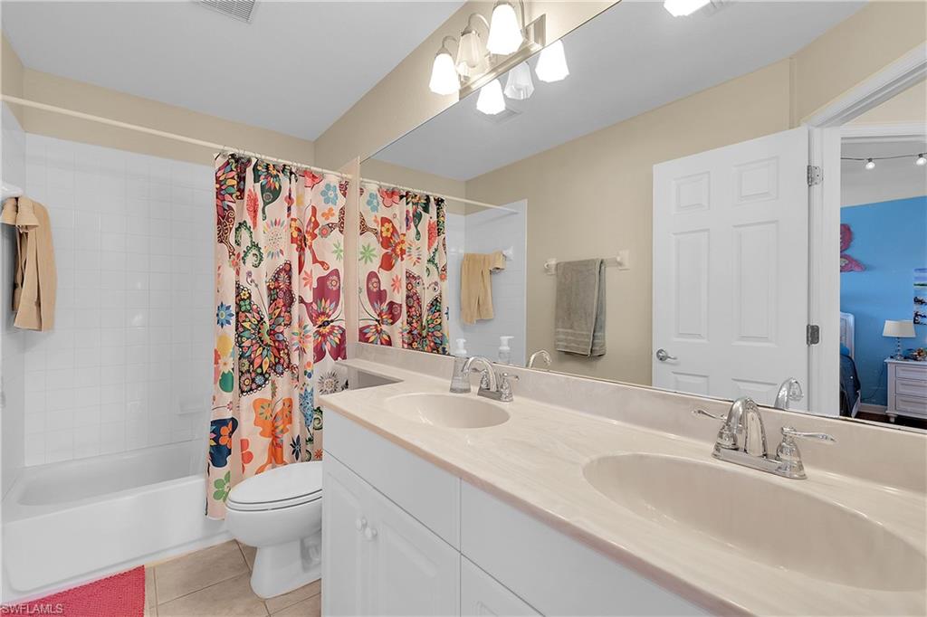 REFLECTION LAKES - Residential