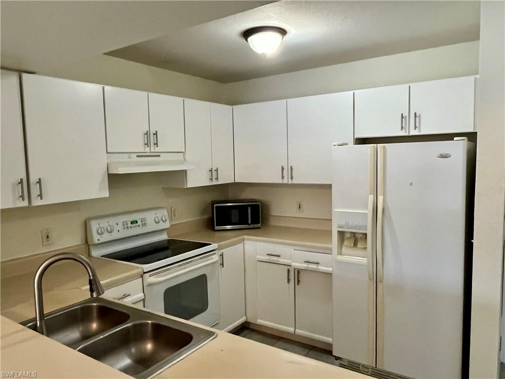 KEY ROYAL CONDOMINIUMS - Residential Lease