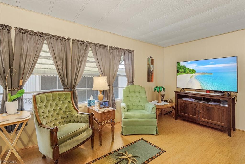 FOREST PARK MOBILE HOME - Residential