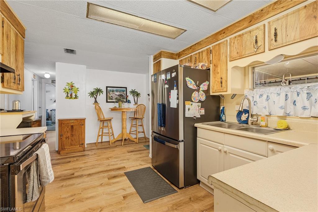 FOREST PARK MOBILE HOME - Residential