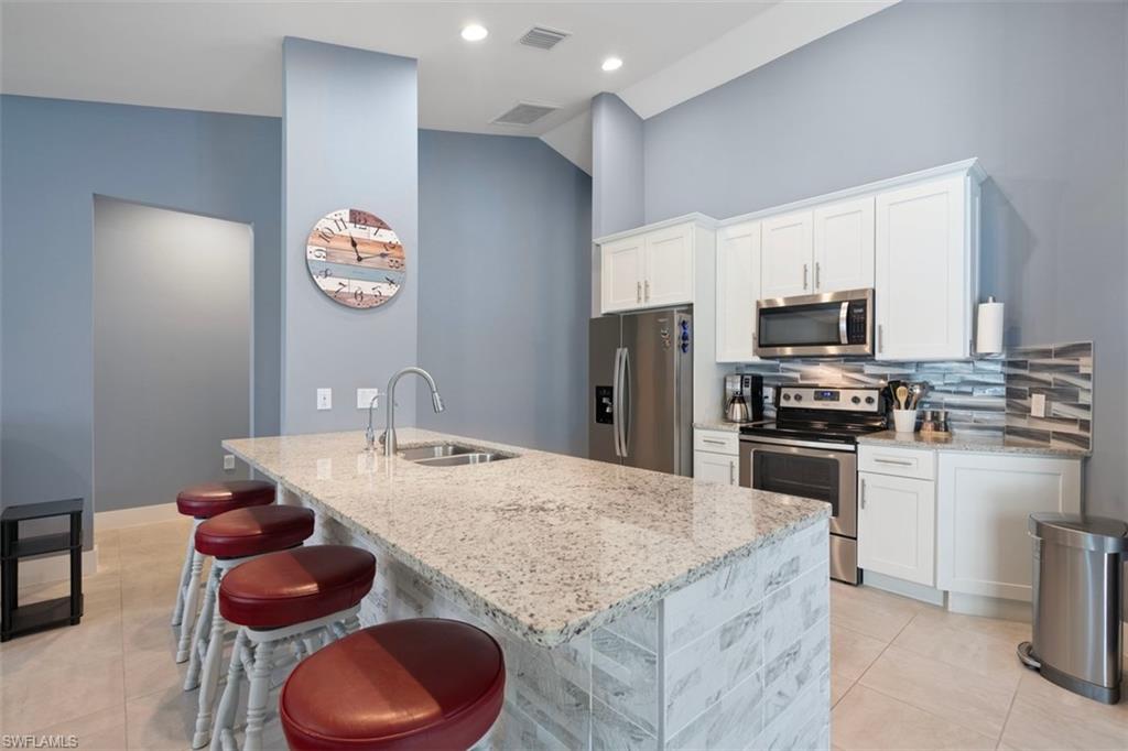 CAPE CORAL - Residential Lease