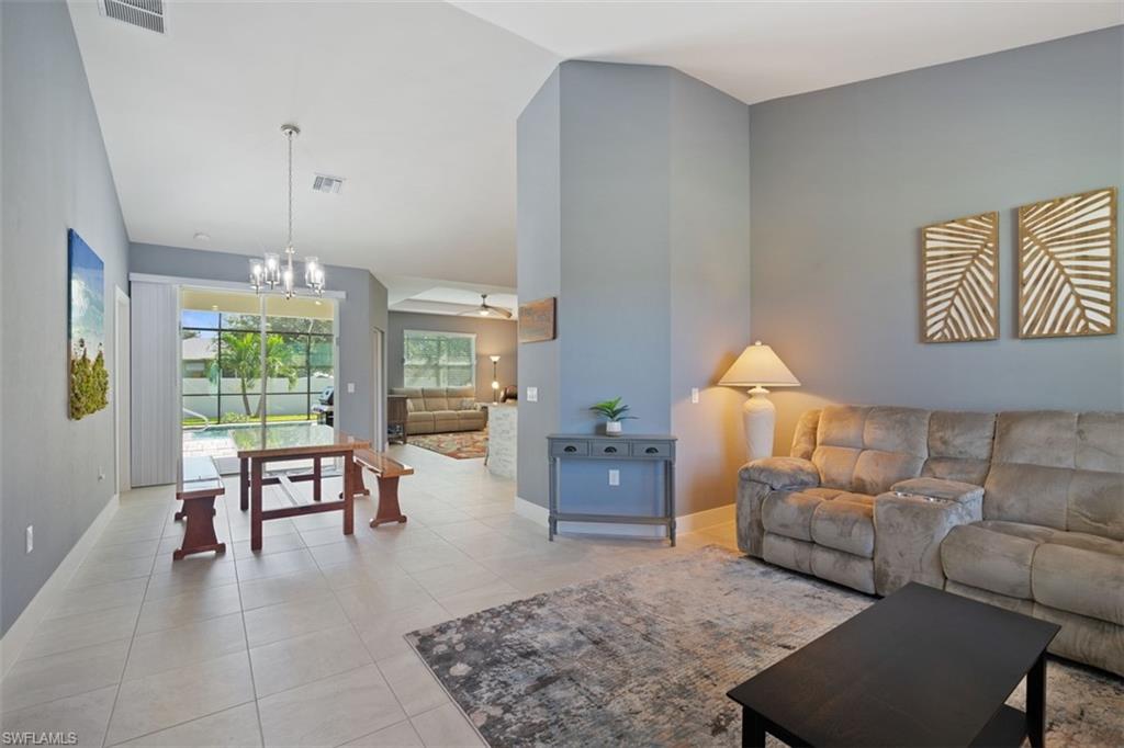 CAPE CORAL - Residential Lease