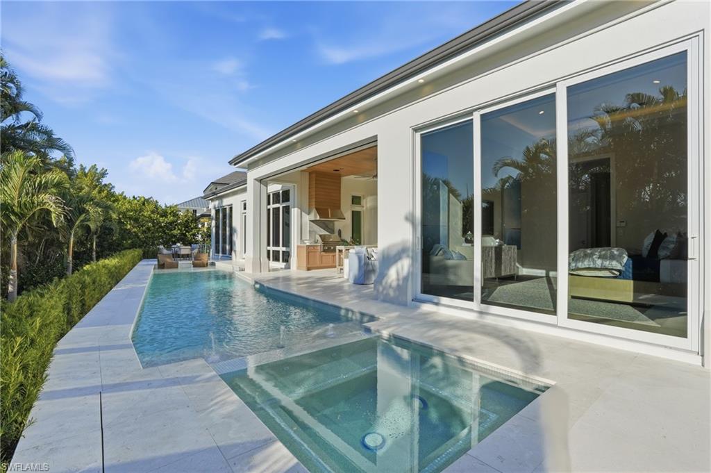 PARK SHORE - Residential