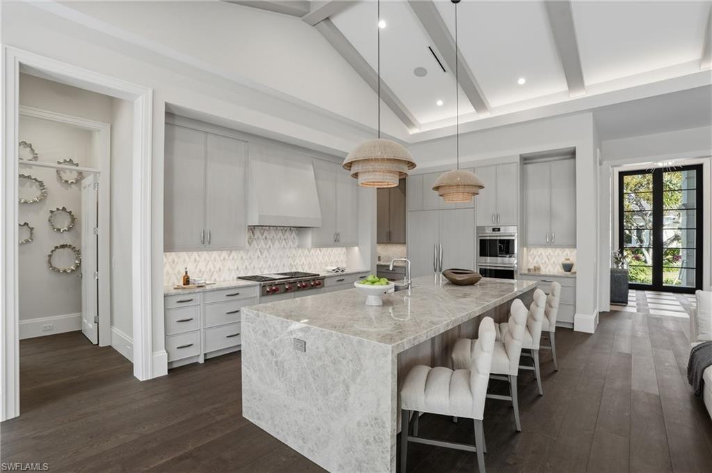 PARK SHORE - Residential