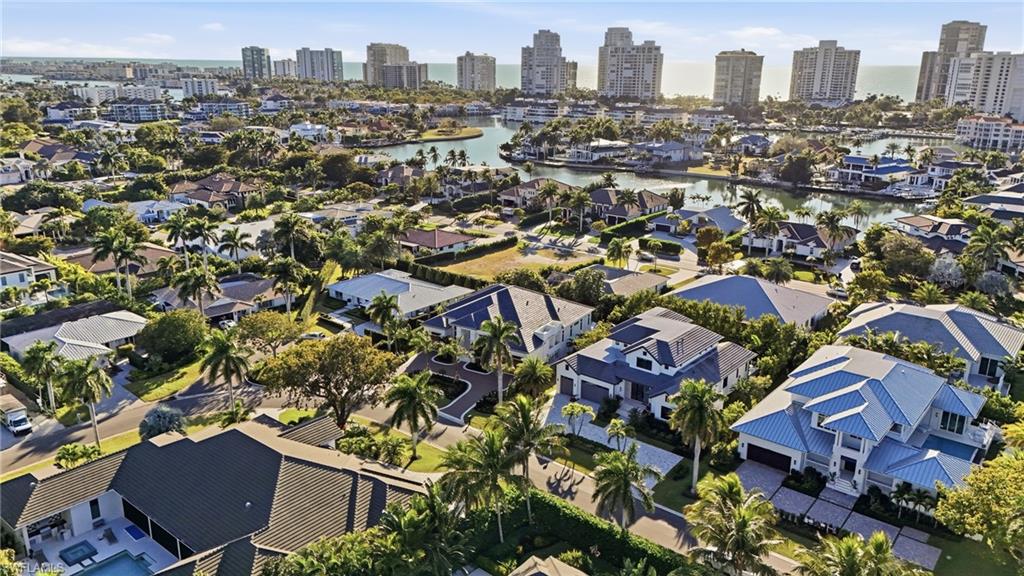 PARK SHORE - Residential