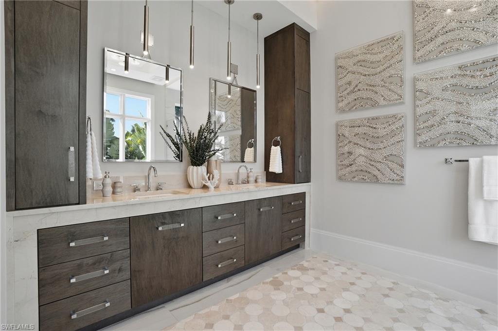 PARK SHORE - Residential