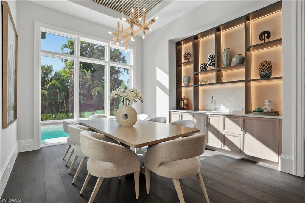 PARK SHORE - Residential