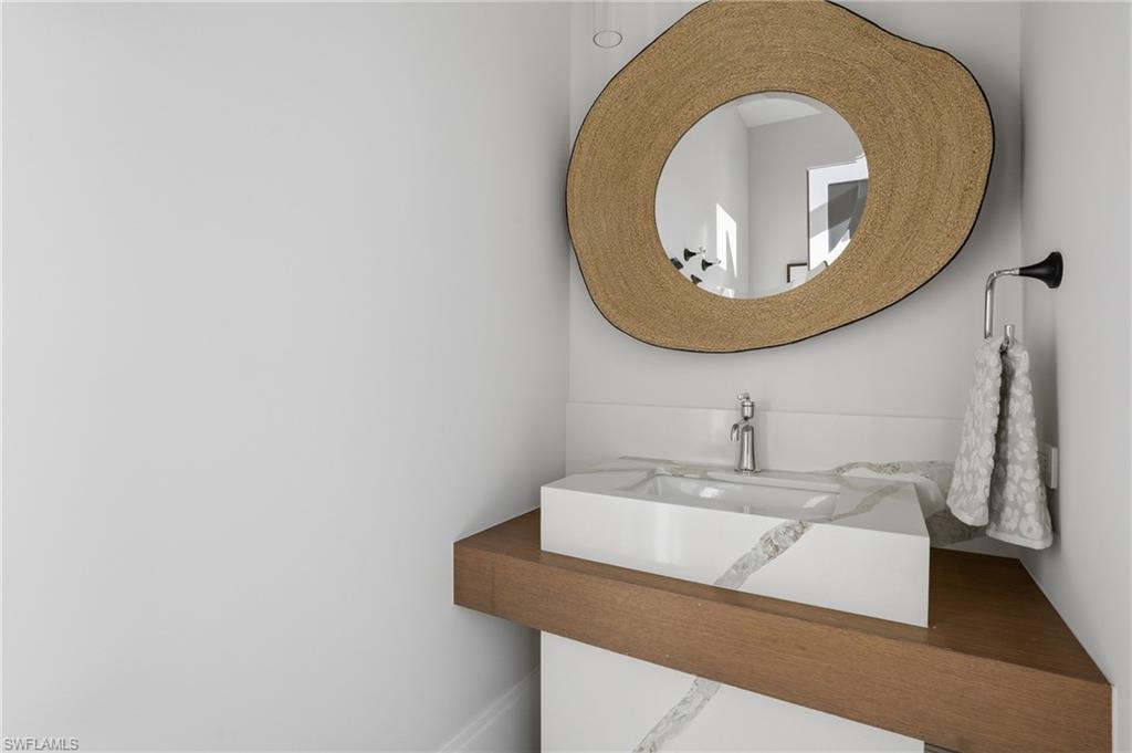 PARK SHORE - Residential