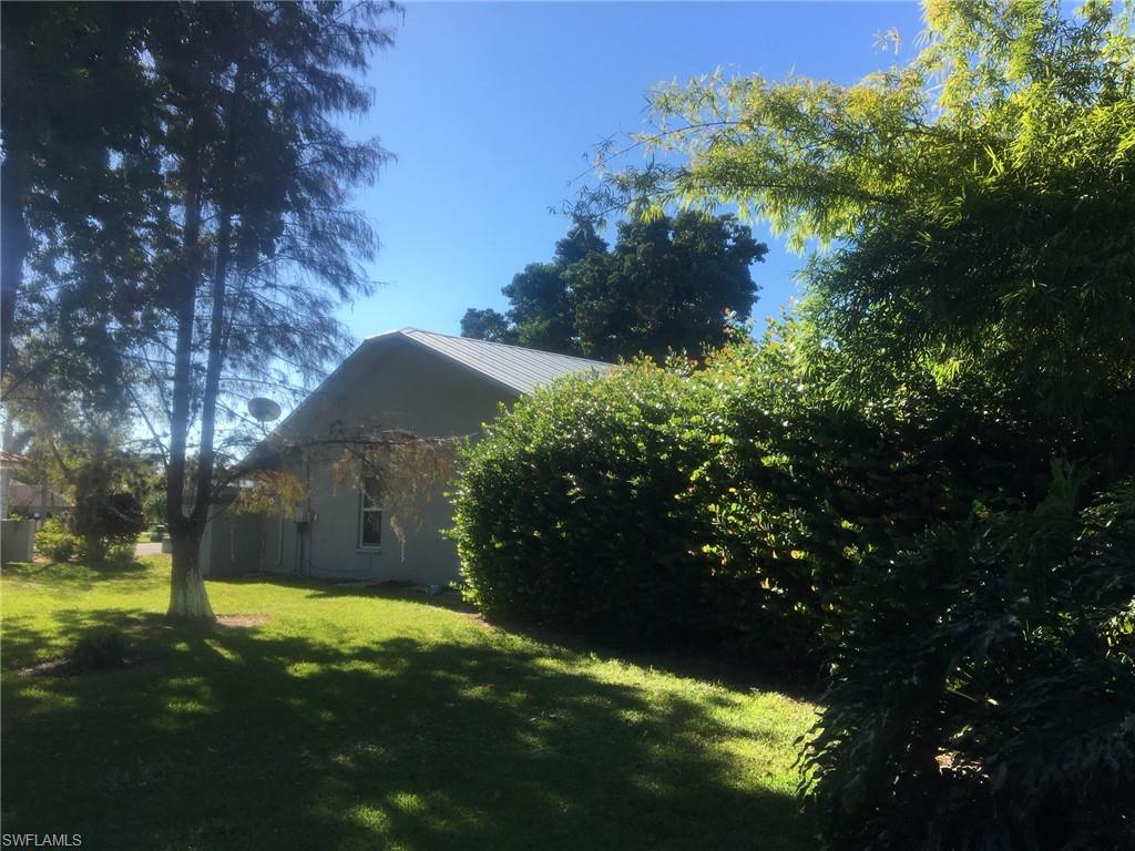 BONITA SPRINGS GOLF & COUNTRY CLUB - Residential