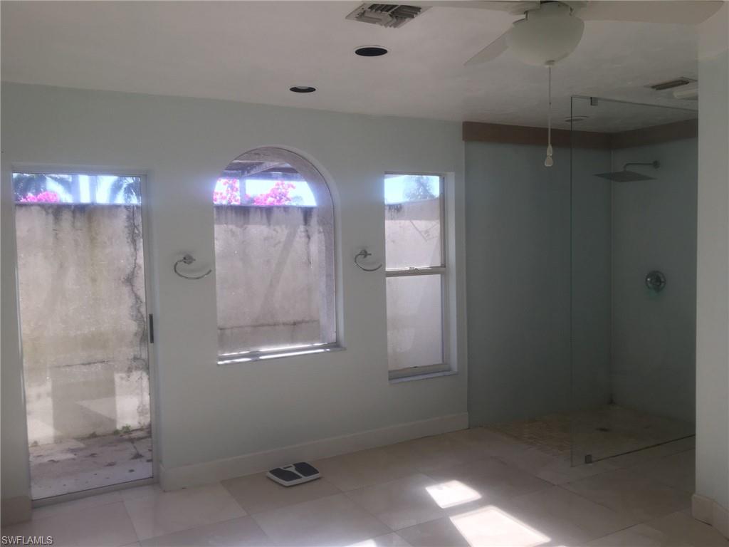 BONITA SPRINGS GOLF & COUNTRY CLUB - Residential