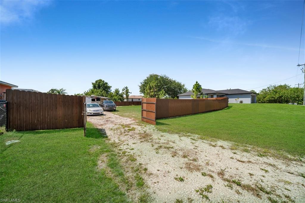 LEHIGH ACRES - Residential