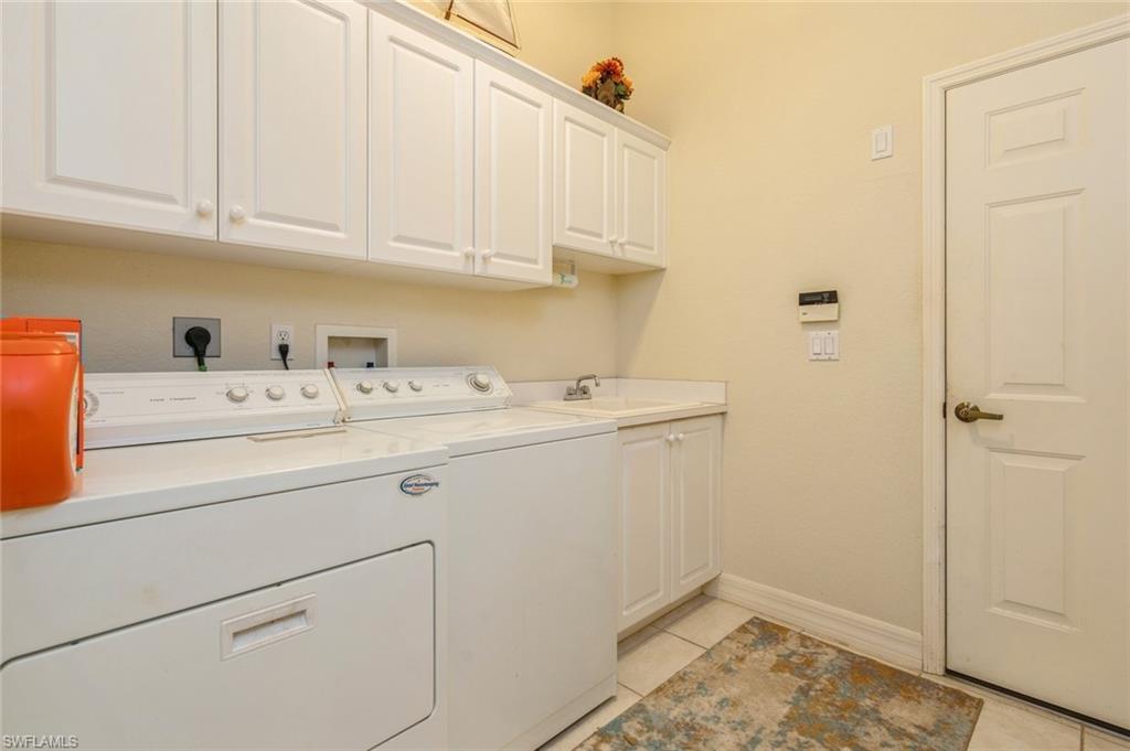 SPANISH WELLS - Residential