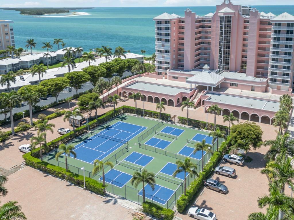 PLANTATION - Residential