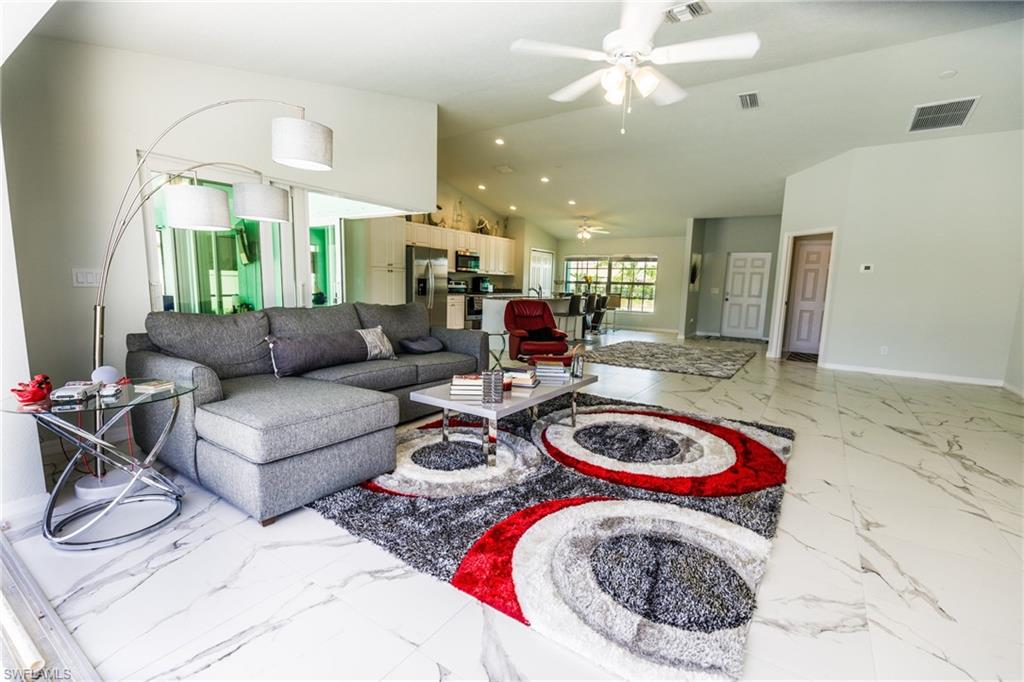 3807 Tropicana PKWY W