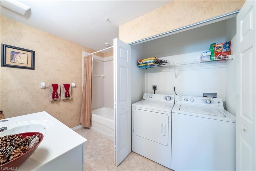 BISHOPWOOD EAST II - Residential