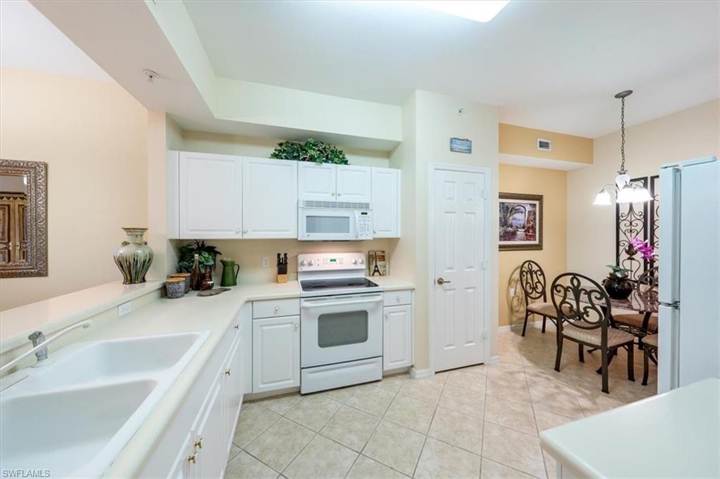 BISHOPWOOD EAST II - Residential