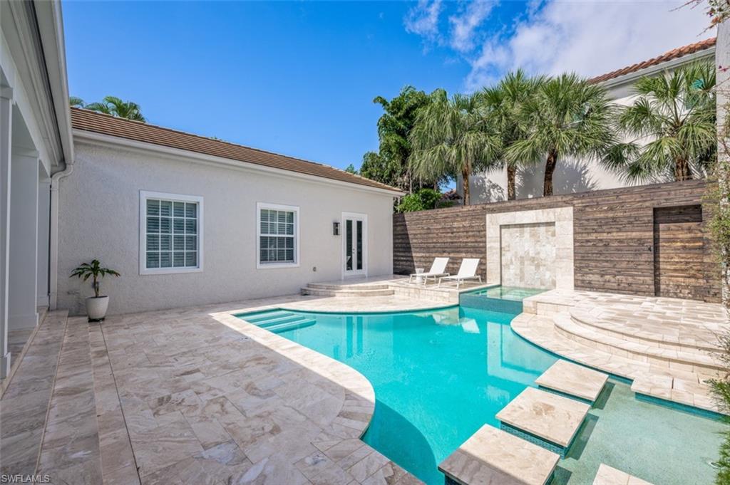 HEMINGWAY PLACE - Residential