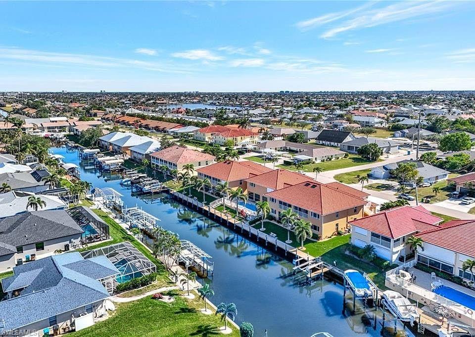 PALM BREEZE - Residential