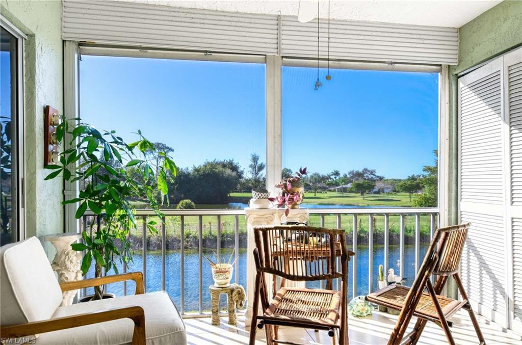 COUNTRY CLUB MANOR - Residential