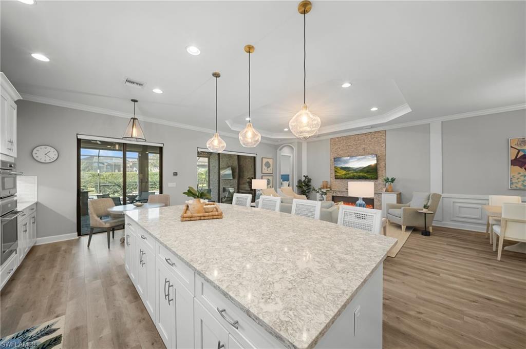 ESPLANADE - Residential