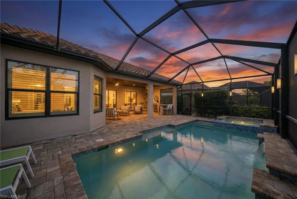 ESPLANADE - Residential