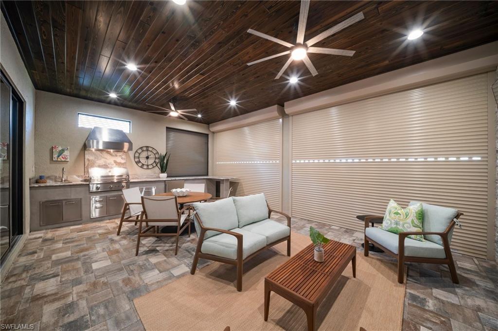 ESPLANADE - Residential