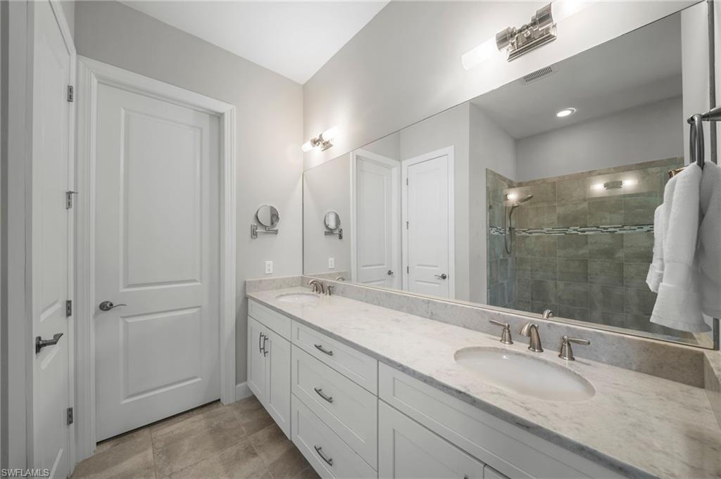 ESPLANADE - Residential