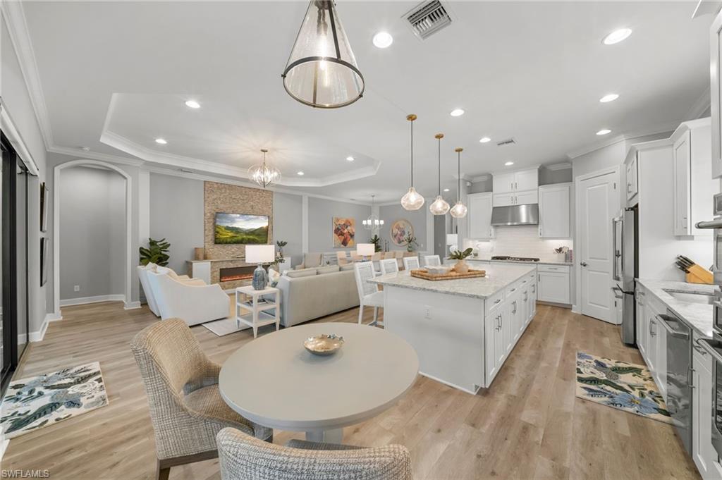 ESPLANADE - Residential