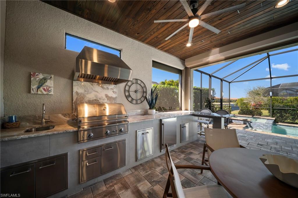 ESPLANADE - Residential