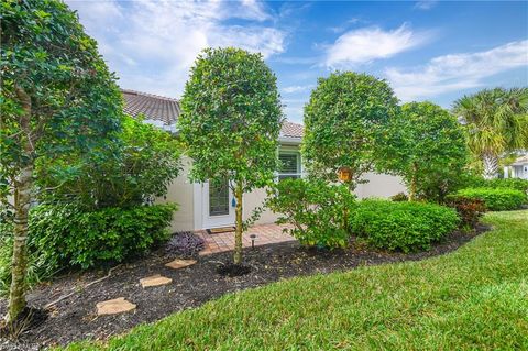 A home in NAPLES