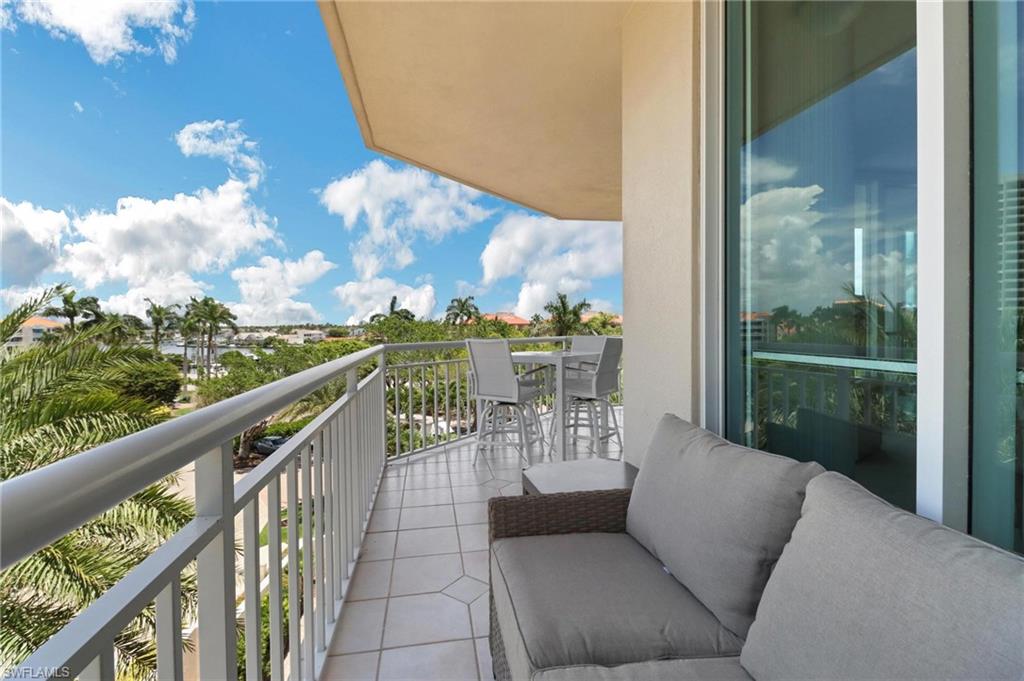 BAY SHORE PLACE - Residential