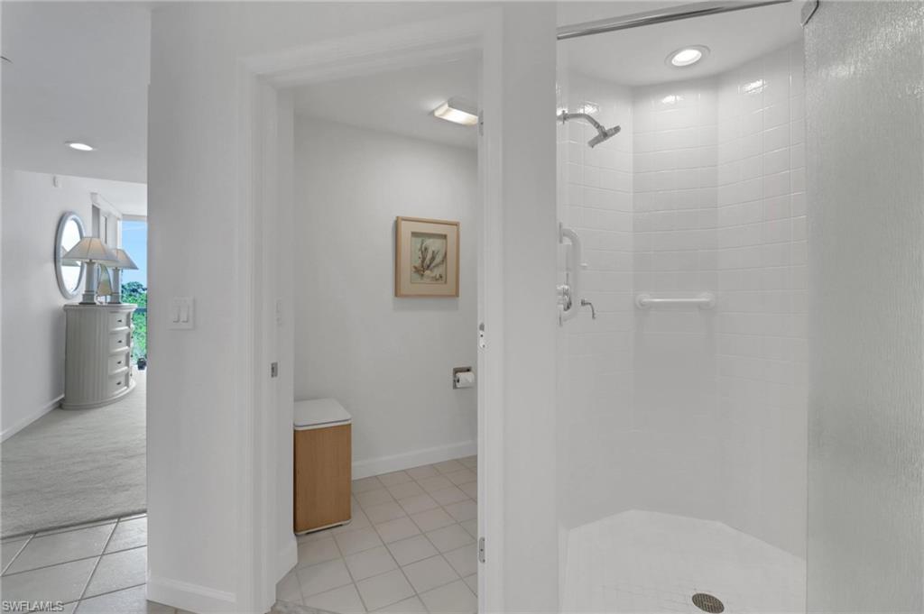 BAY SHORE PLACE - Residential