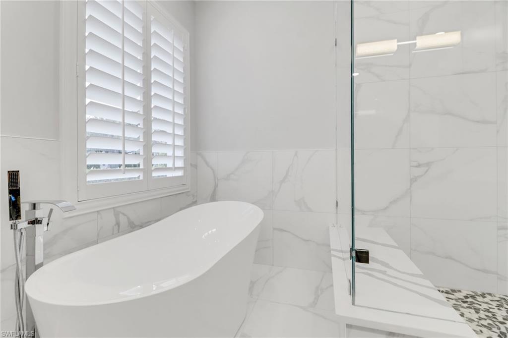 THE ENCLAVE - Residential