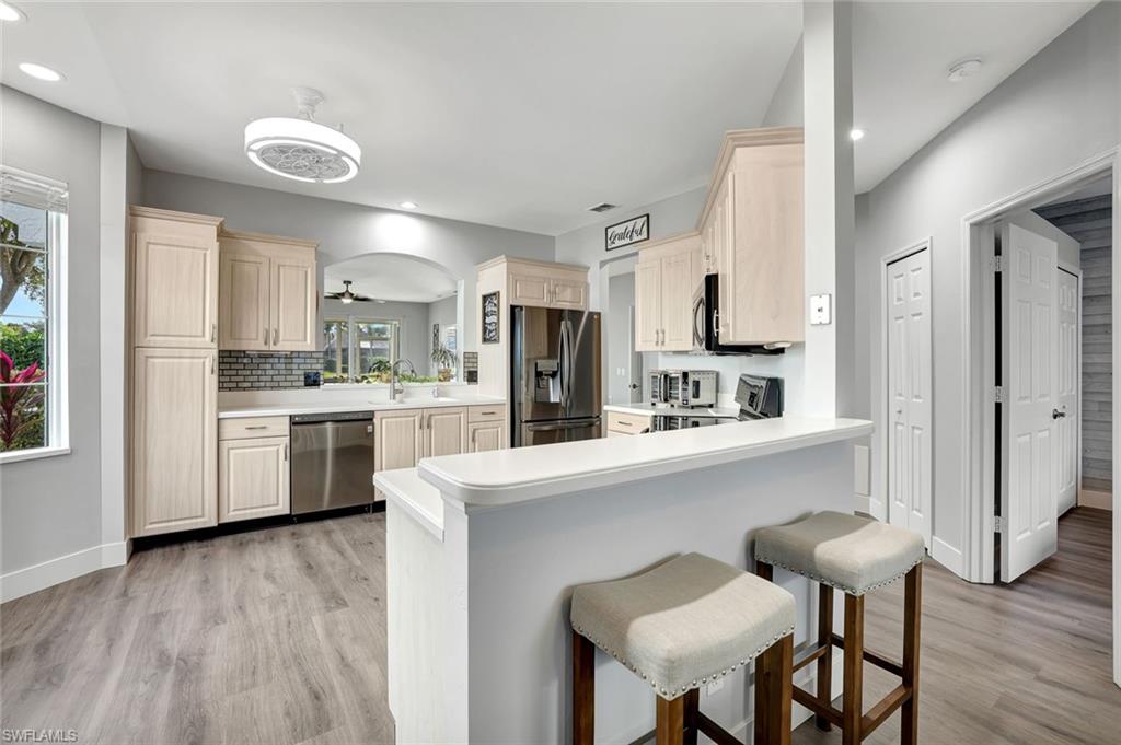 WEDGE WOOD AT THE STRAND - Residential