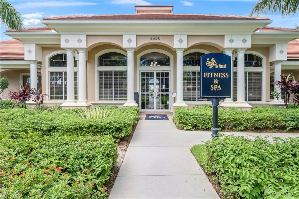 WEDGE WOOD AT THE STRAND - Residential