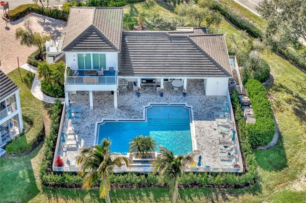 WEDGE WOOD AT THE STRAND - Residential