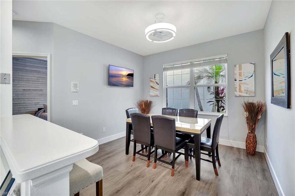 WEDGE WOOD AT THE STRAND - Residential