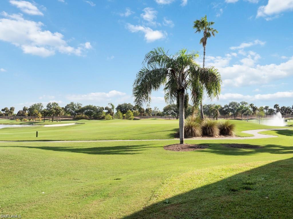 WEDGE WOOD AT THE STRAND - Residential