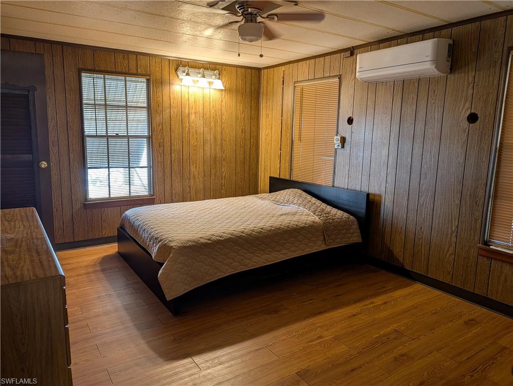 FOREST PARK MOBILE HOME - Residential