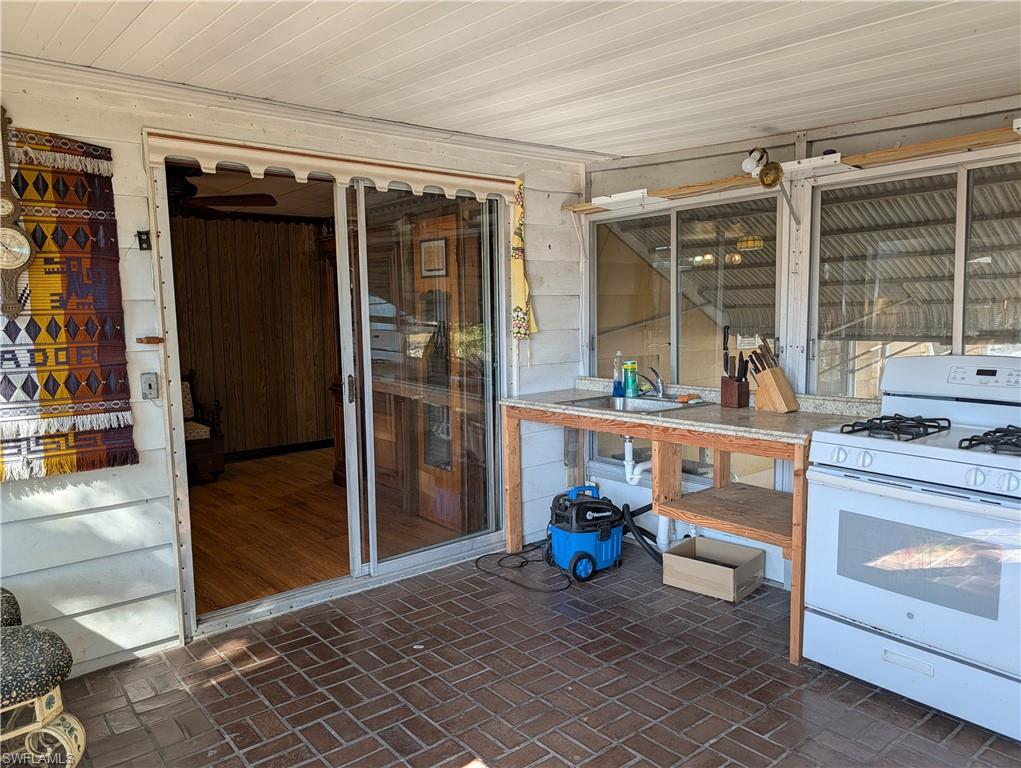 FOREST PARK MOBILE HOME - Residential