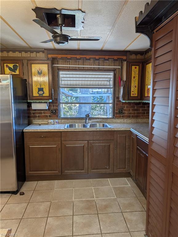 FOREST PARK MOBILE HOME - Residential