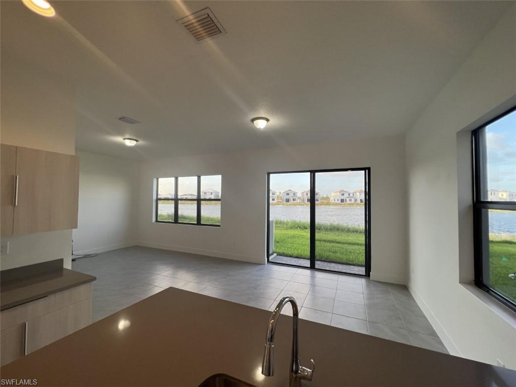 SILVERWOOD - Residential Lease