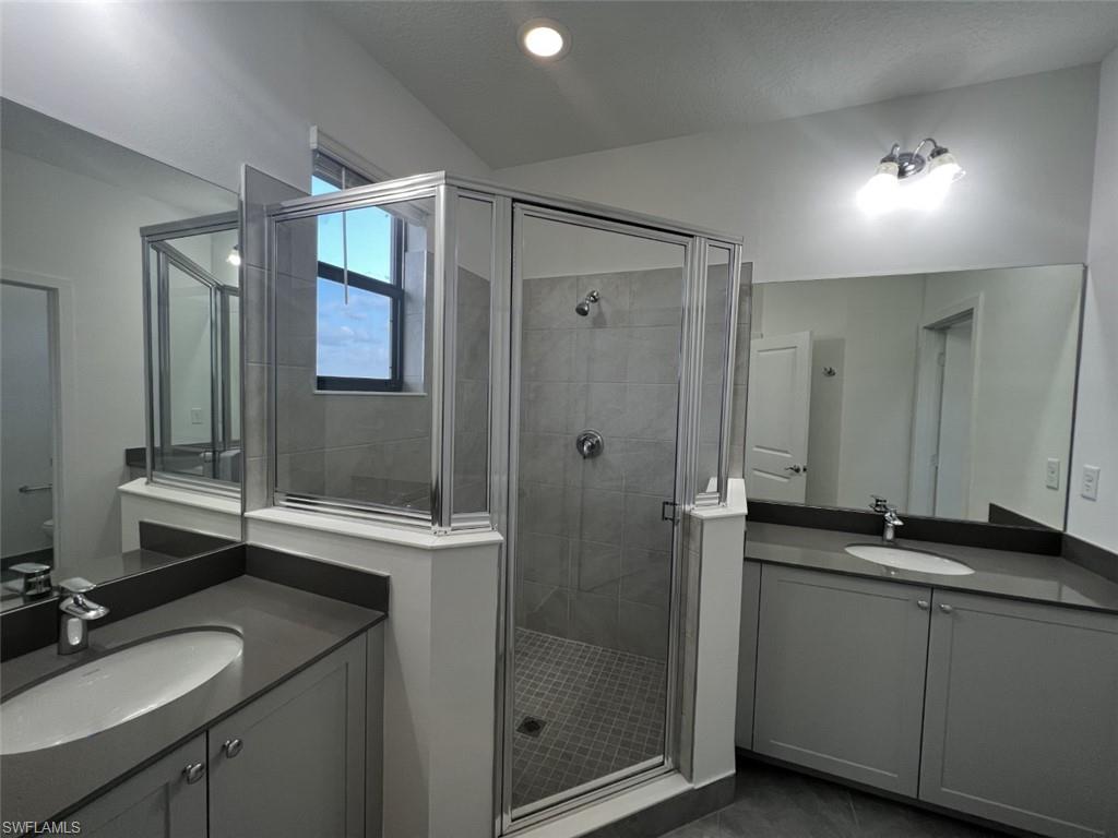 SILVERWOOD - Residential Lease