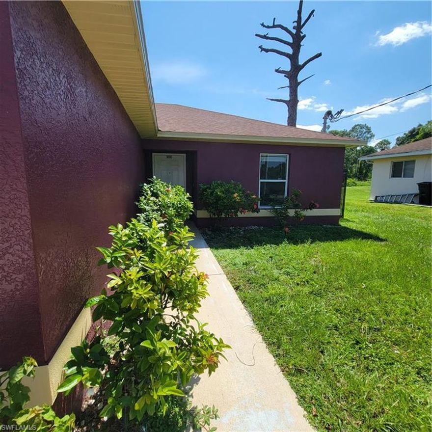 Welcome home to 5235 30TH ST SW, a fantastic rental opportunity blending spacious comfort with a peaceful neighborhood feel, all while being ideally situated in Lehigh Acres, FL 33973. This home is centrally located in the heart of Lehigh Acres, placing you just minutes from local shops, transit, dining, and essential amenities.
Commuting is a breeze with easy and quick access to major highways (such as SR-82), perfect for those working in Fort Myers, Naples, or beyond. This residence provides all the room you need for comfortable living and work-from-home flexibility.

Don't miss the chance to live in a convenient and comfortable home that truly feels like a getaway.