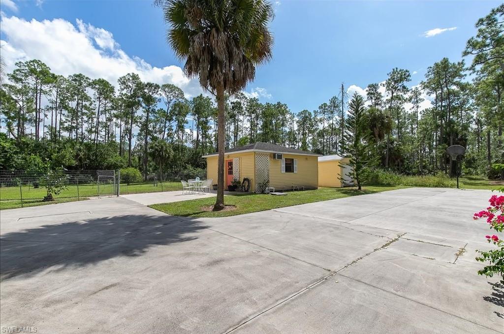 GOLDEN GATE ESTATES - Residential