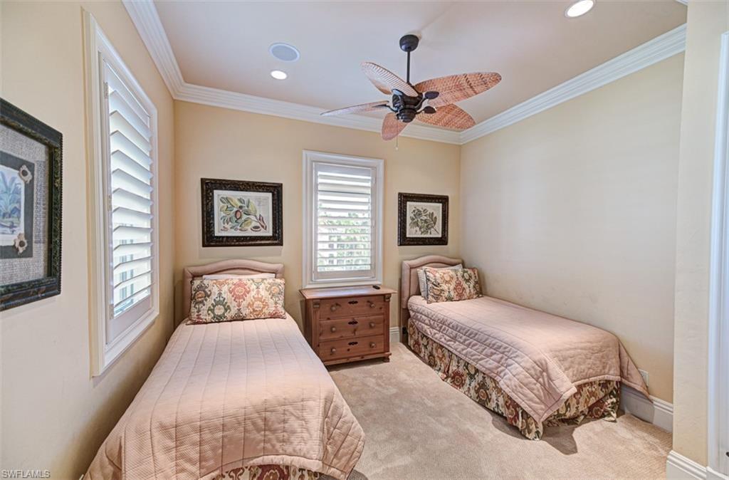 BAREFOOT BEACH - Residential