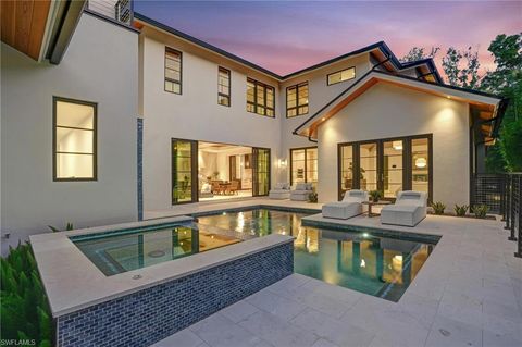 Photo of 349 2nd AVE N, NAPLES, FL 34102 (MLS # 225077098)