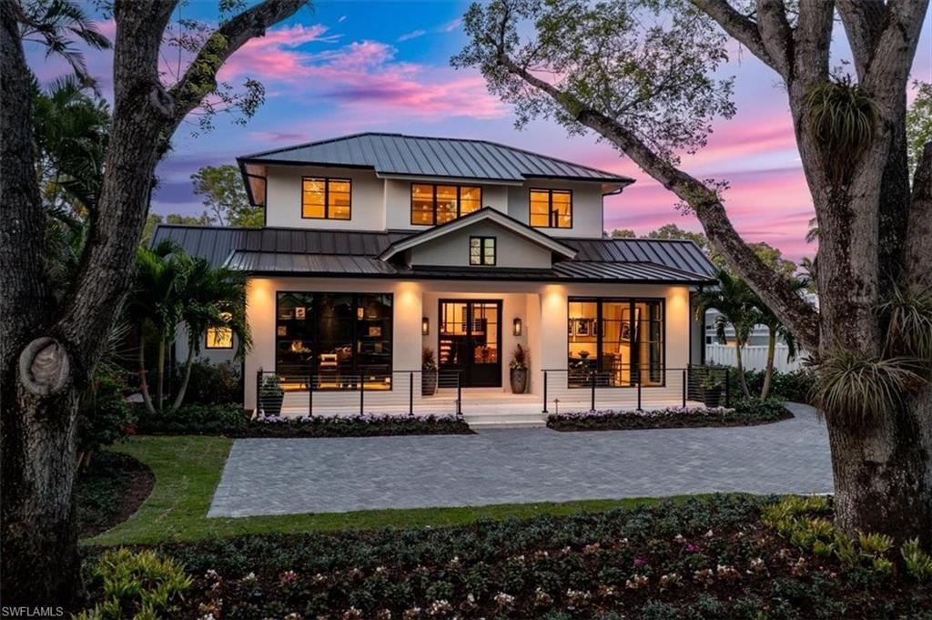 Photo of 349 2nd AVE N, NAPLES, FL 34102 (MLS # 225077098)