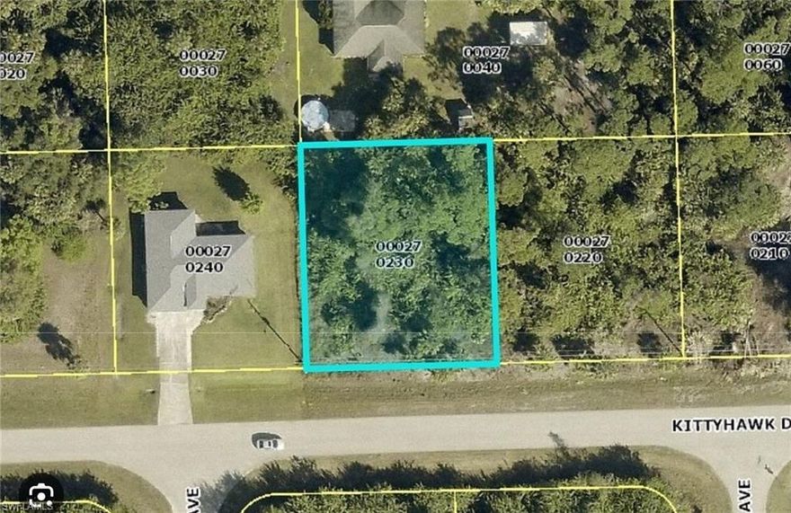 Duplex multi-family lot in Buckingham. Amazing location surrounded by mostly single family homes.